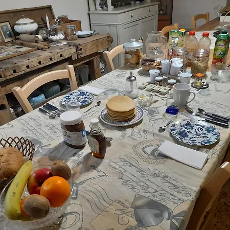 Casa 1885 Bed & Breakfast